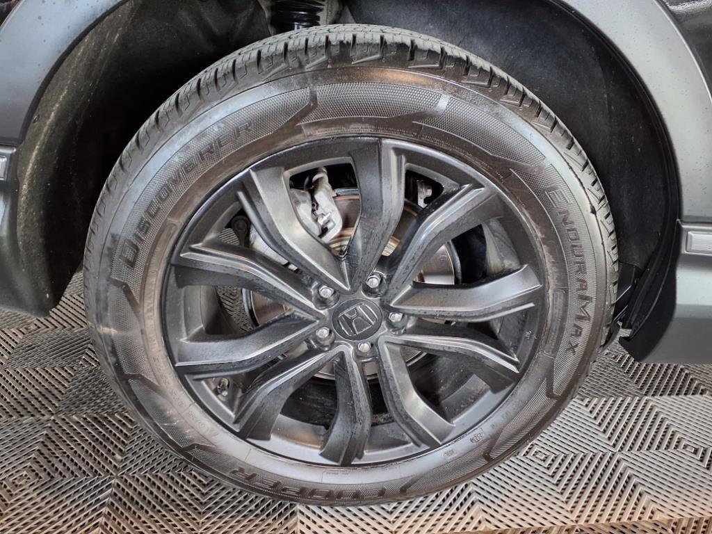 2022 Honda CR-V Touring - Crystal Black Pearl exterior view 9