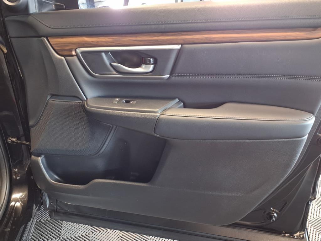 2022 Honda CR-V Touring - Crystal Black Pearl exterior view 14