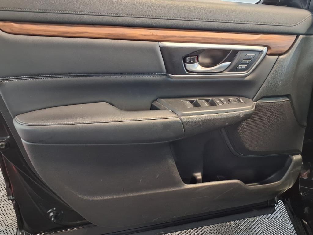 2022 Honda CR-V Touring - Crystal Black Pearl exterior view 18