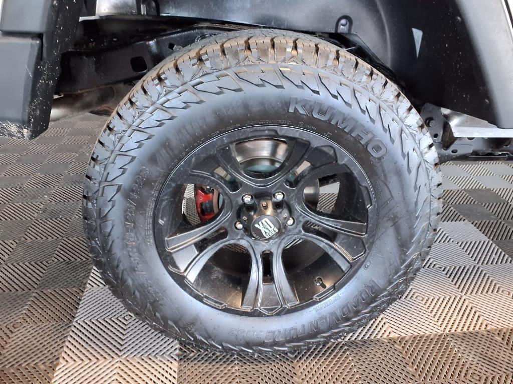 2014 Jeep Wrangler Unlimited Sport - Billet Metallic Clearcoat exterior view 8