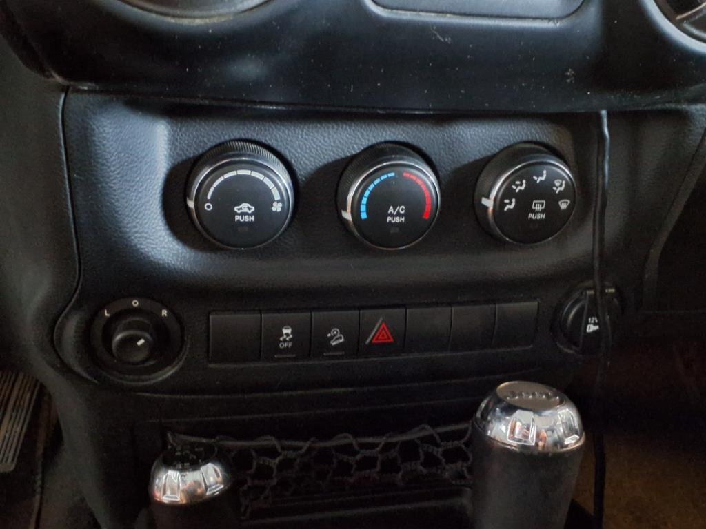 2014 Jeep Wrangler Unlimited Sport - Billet Metallic Clearcoat exterior view 20