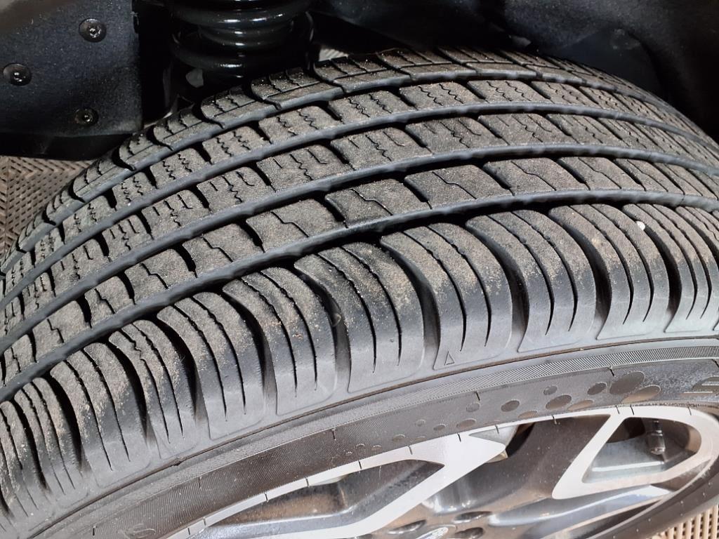 2020 Subaru Crosstrek Limited - Crystal Black Silica exterior view 9