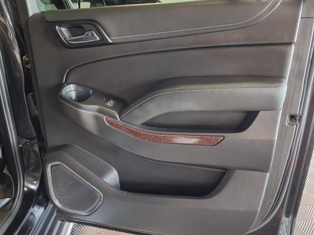 2019 GMC Yukon XL SLT - Onyx Black exterior view 13