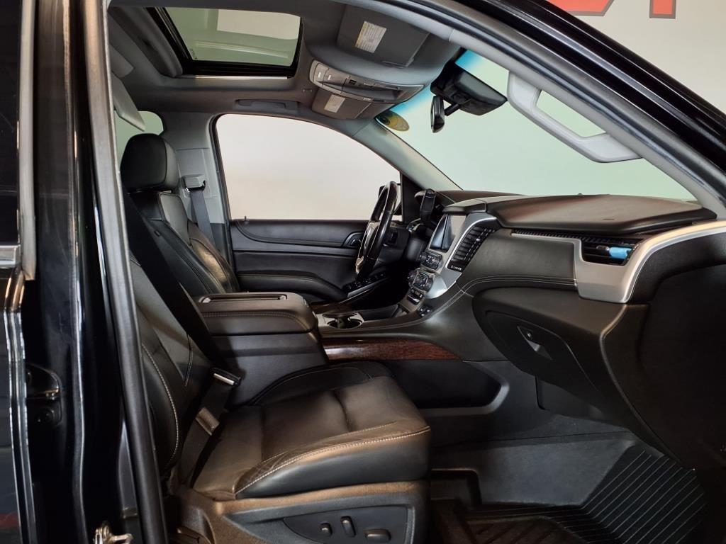 2019 GMC Yukon XL SLT - Onyx Black exterior view 14