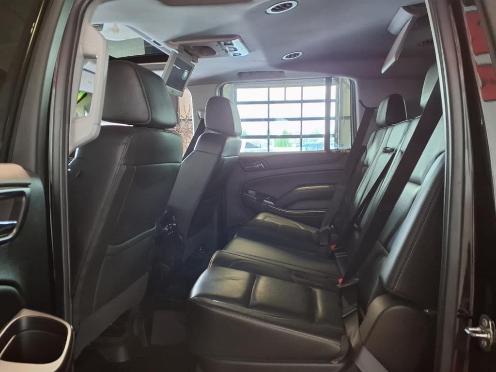 2019 GMC Yukon XL SLT - Onyx Black exterior view 17