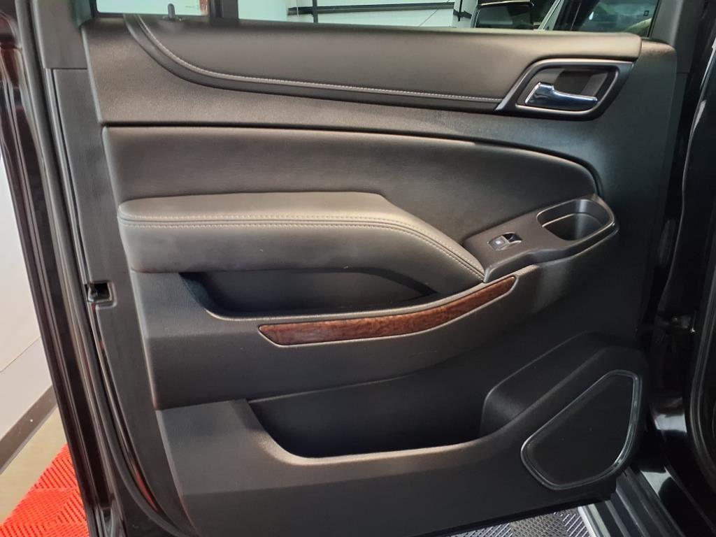 2019 GMC Yukon XL SLT - Onyx Black exterior view 18