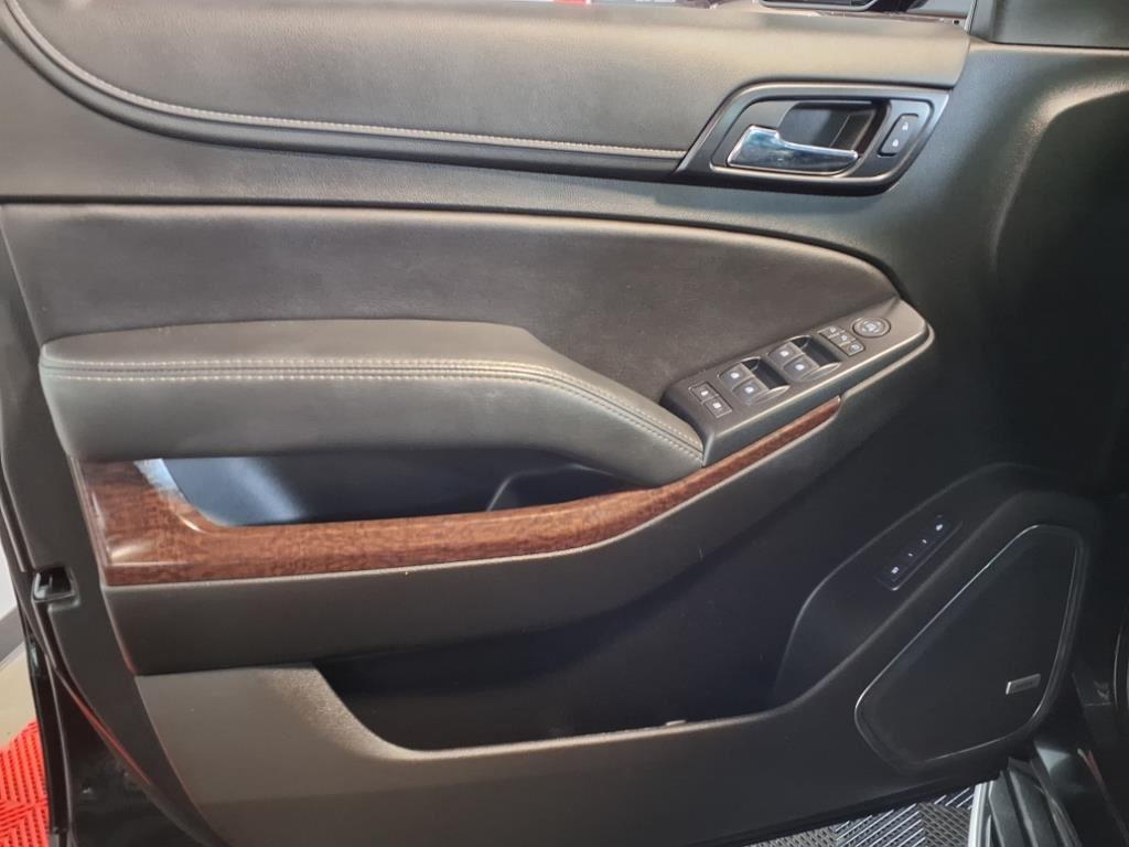 2019 GMC Yukon XL SLT - Onyx Black exterior view 20