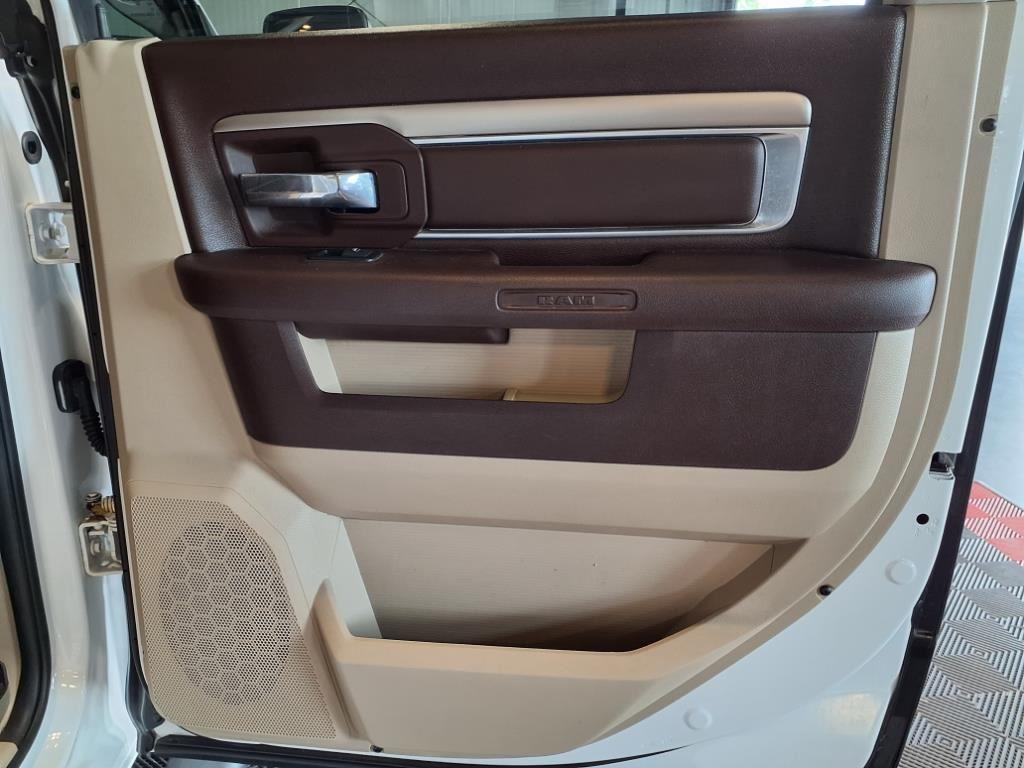 2017 Ram 1500 Big Horn - Bright White Clearcoat exterior view 9