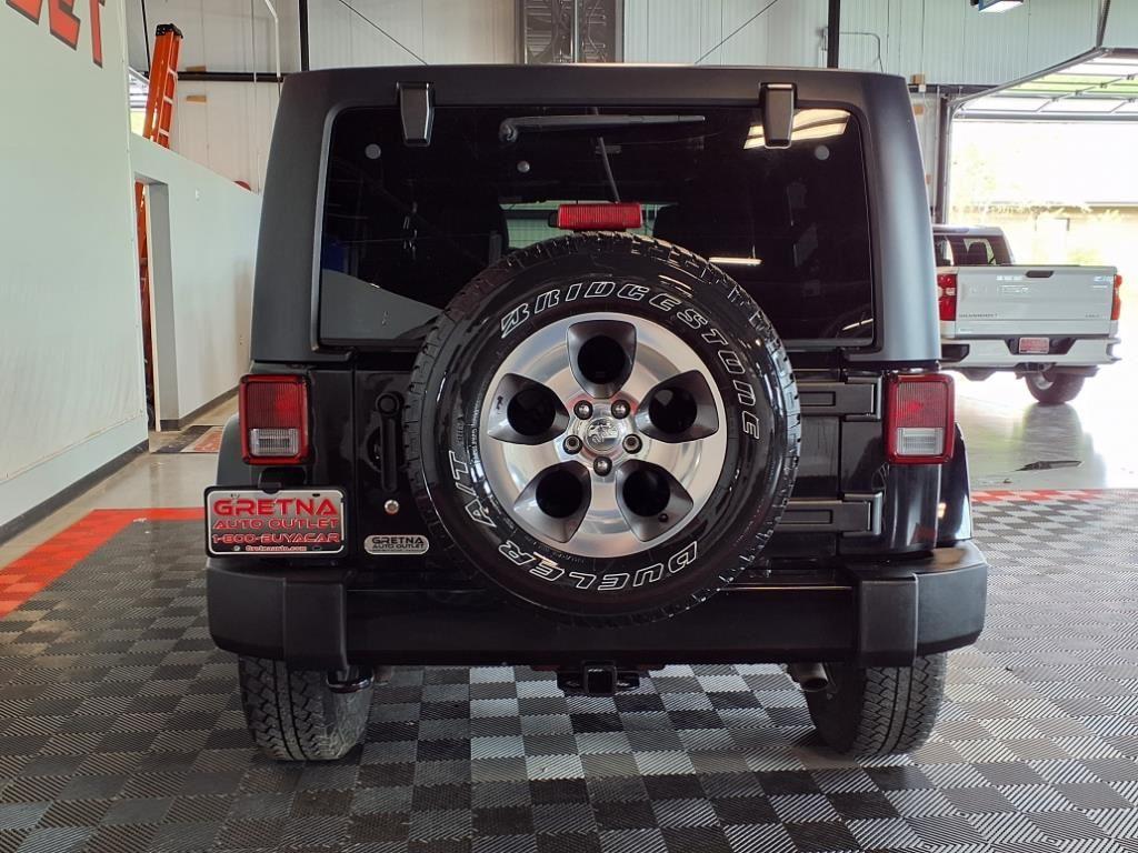 2017 Jeep Wrangler Unlimited Sahara - Black Clearcoat exterior view 5