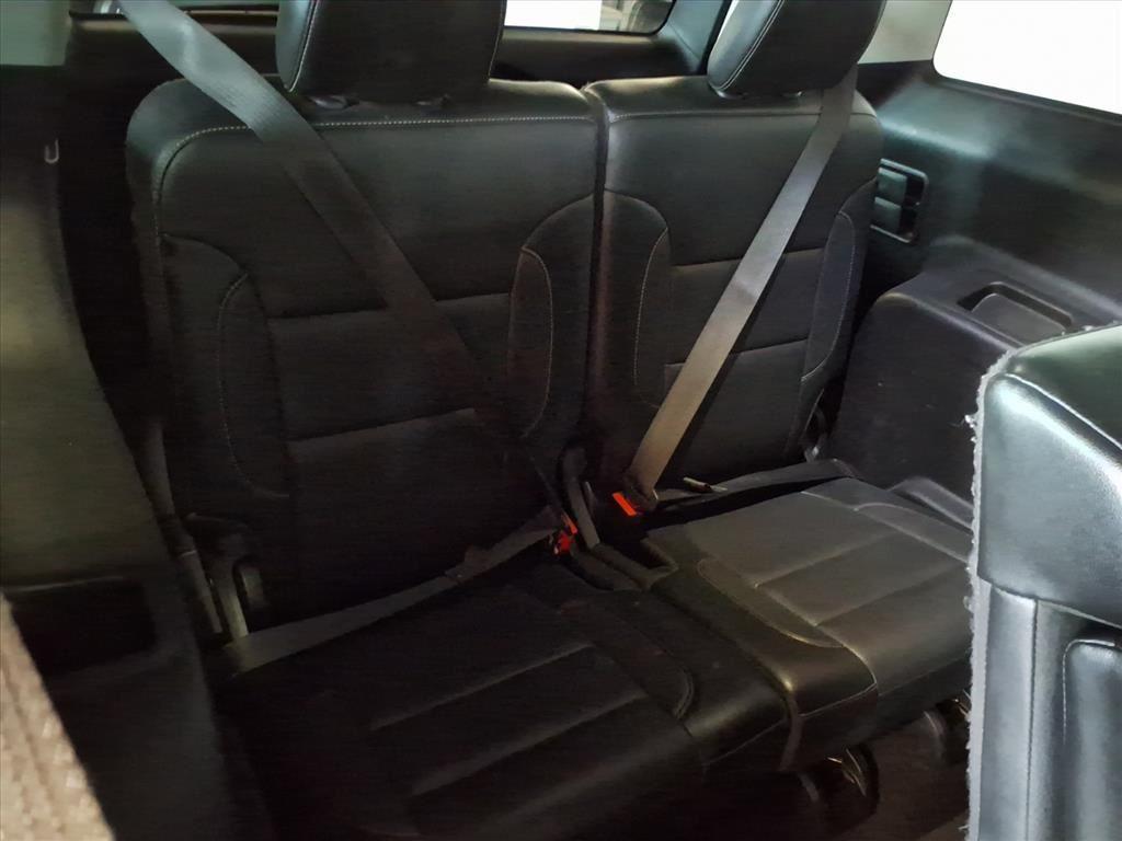 2020 GMC Acadia SLT - Summit White exterior view 9