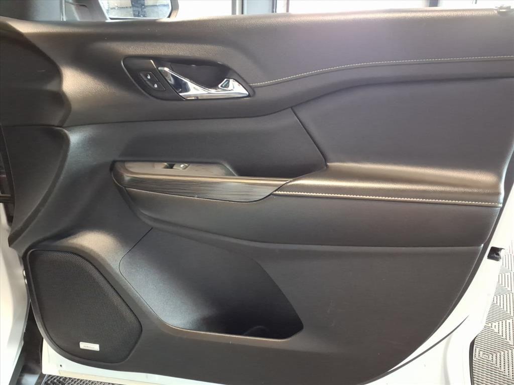 2020 GMC Acadia SLT - Summit White exterior view 13