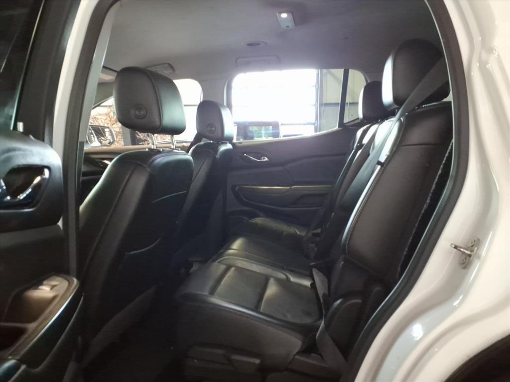 2020 GMC Acadia SLT - Summit White exterior view 15