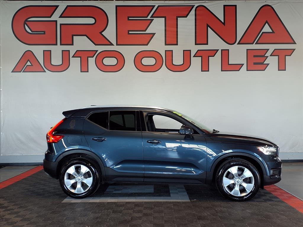 2021 Volvo XC40