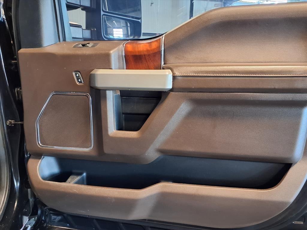 2020 Ford Super Duty F-350 SRW King Ranch - Agate Black Metallic exterior view 13