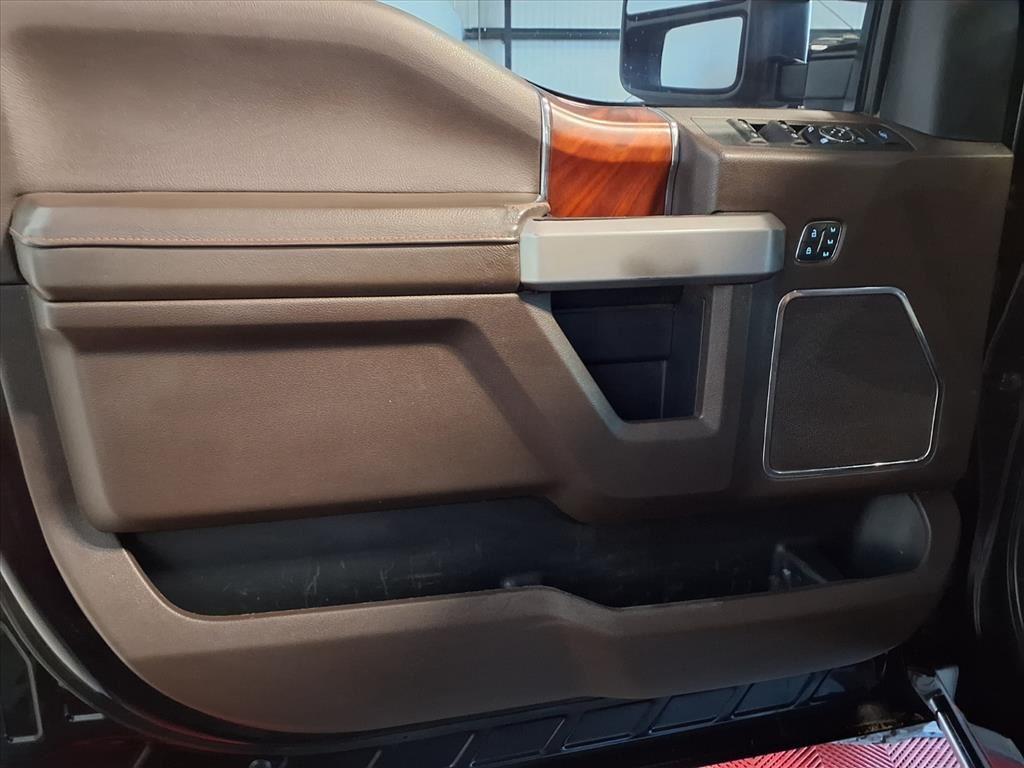 2020 Ford Super Duty F-350 SRW King Ranch - Agate Black Metallic exterior view 17