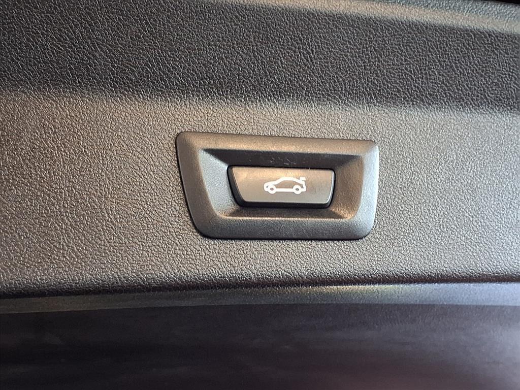 2019 BMW X3 xDrive30i - Dark Olive Metallic exterior view 7