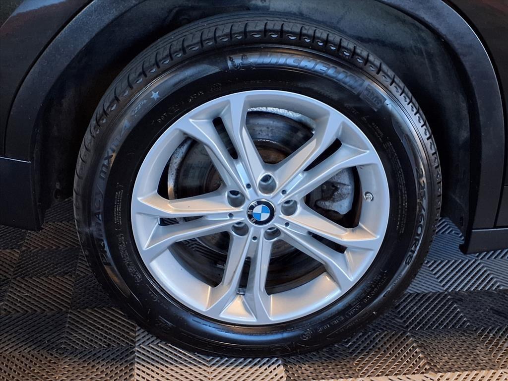 2019 BMW X3 xDrive30i - Dark Olive Metallic exterior view 9