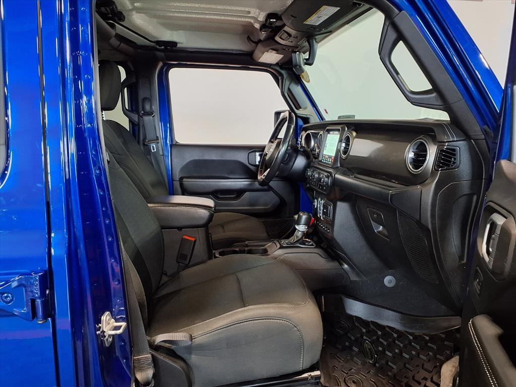 2019 Jeep Wrangler Unlimited Sahara - Ocean Blue Metallic exterior view 12