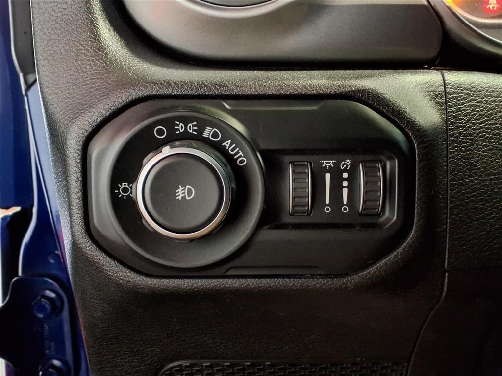 2019 Jeep Wrangler Unlimited Sahara - Ocean Blue Metallic exterior view 19