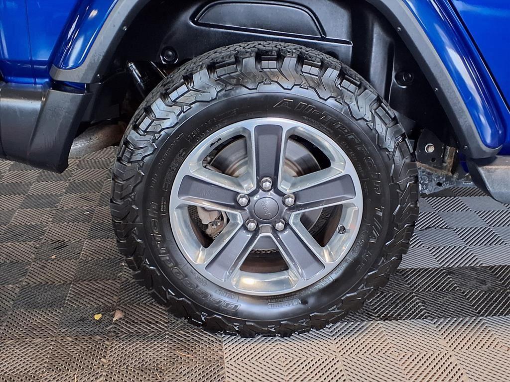2019 Jeep Wrangler Unlimited Sahara - Ocean Blue Metallic exterior view 8