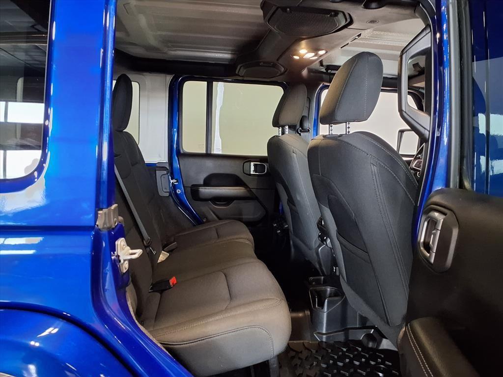 2019 Jeep Wrangler Unlimited Sahara - Ocean Blue Metallic exterior view 10