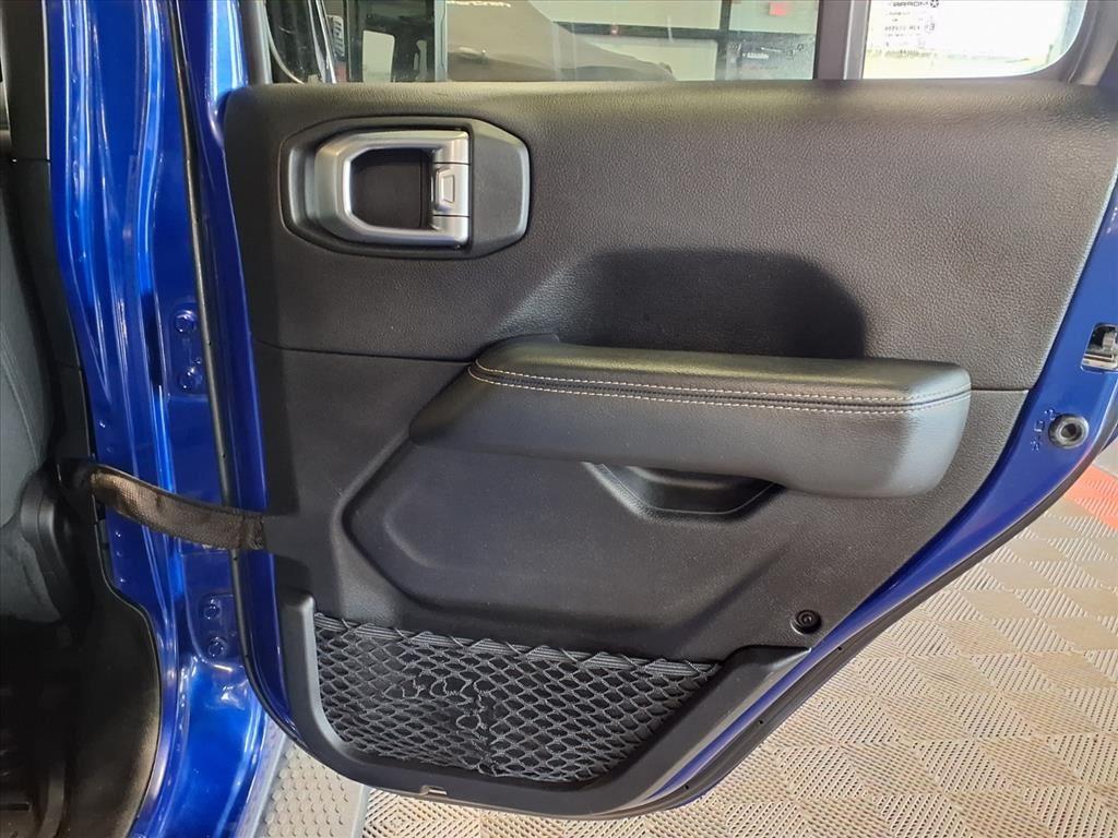 2019 Jeep Wrangler Unlimited Sahara - Ocean Blue Metallic exterior view 11