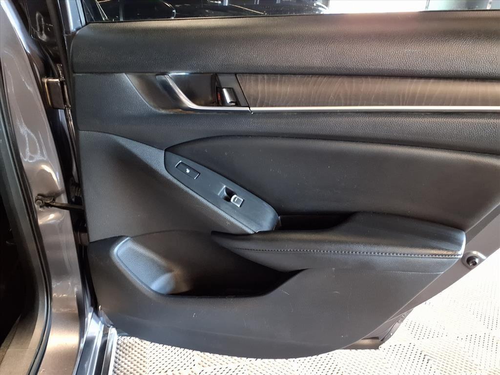 2022 Honda Accord Sedan Touring - Modern Steel Metallic exterior view 9