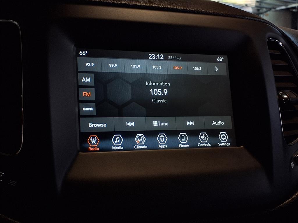 2021 Jeep Compass North - White exterior view 20