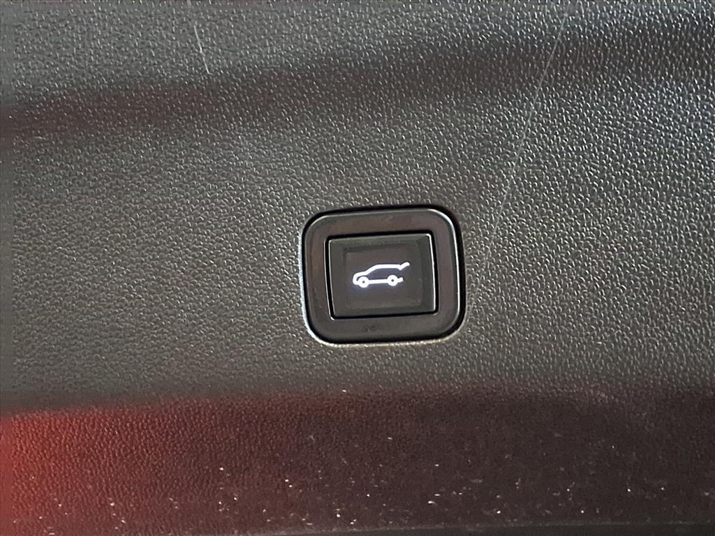 2021 Chevrolet Suburban High Country - Iridescent Pearl Tricoat exterior view 7