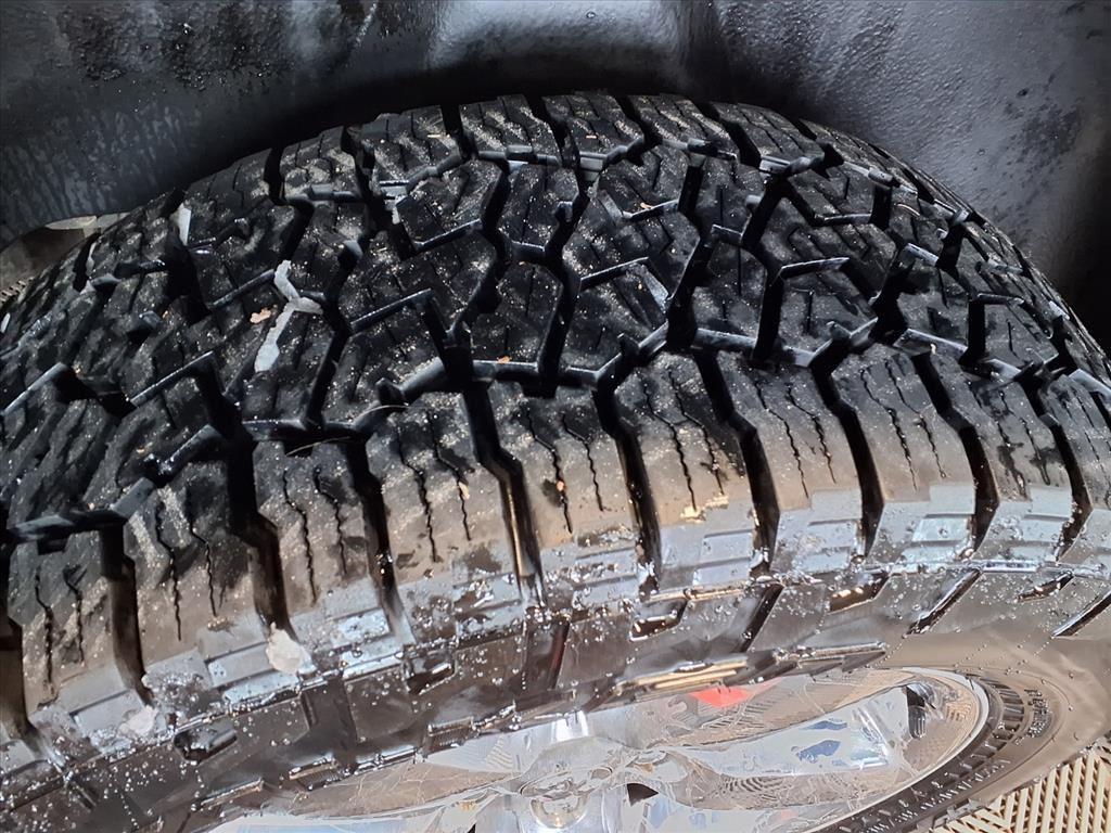 2013 Ram 1500 Big Horn - Bright White exterior view 9