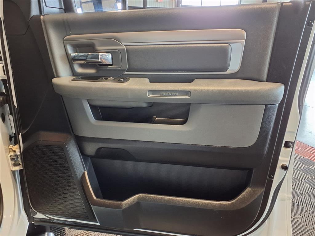 2013 Ram 1500 Big Horn - Bright White exterior view 12