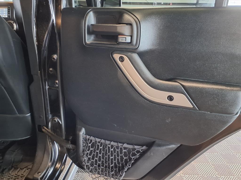 2017 Jeep Wrangler Unlimited 75th Anniversary - Black Clearcoat exterior view 11