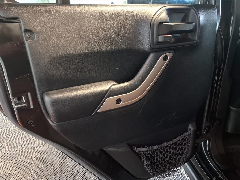 2017 Jeep Wrangler Unlimited 75th Anniversary - Black Clearcoat exterior view 15