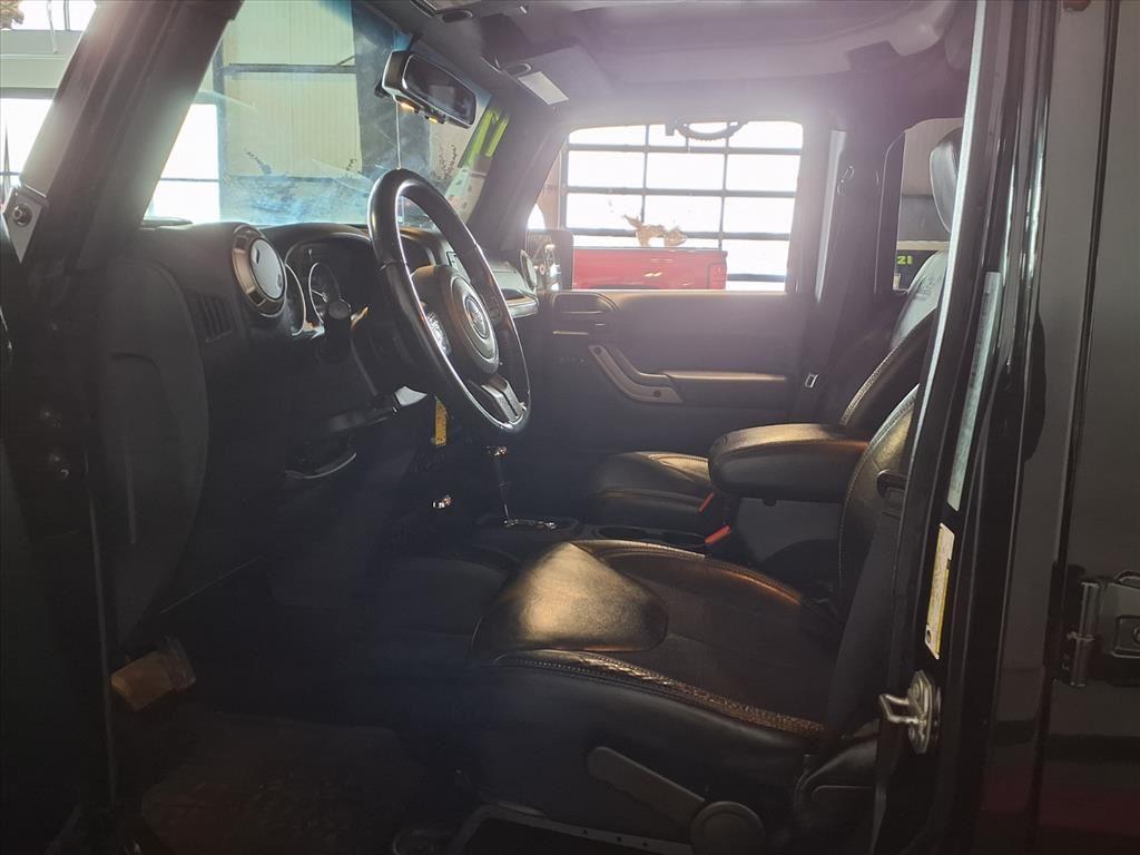 2017 Jeep Wrangler Unlimited 75th Anniversary - Black Clearcoat exterior view 18