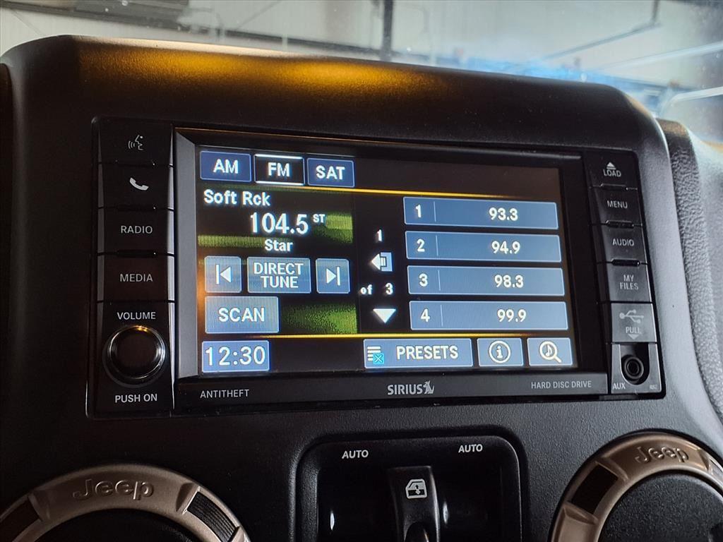 2017 Jeep Wrangler Unlimited 75th Anniversary - Black Clearcoat exterior view 19