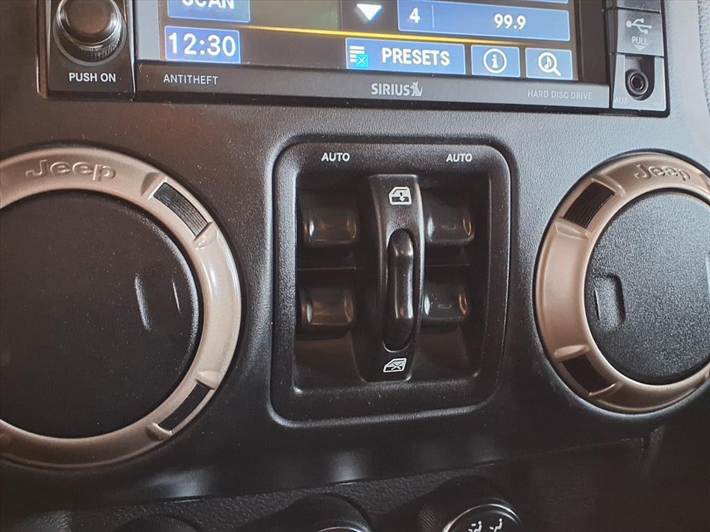 2017 Jeep Wrangler Unlimited 75th Anniversary - Black Clearcoat exterior view 20