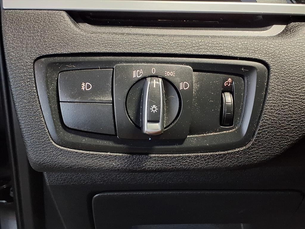 2019 BMW X1 xDrive28i - Black Sapphire Metallic exterior view 19