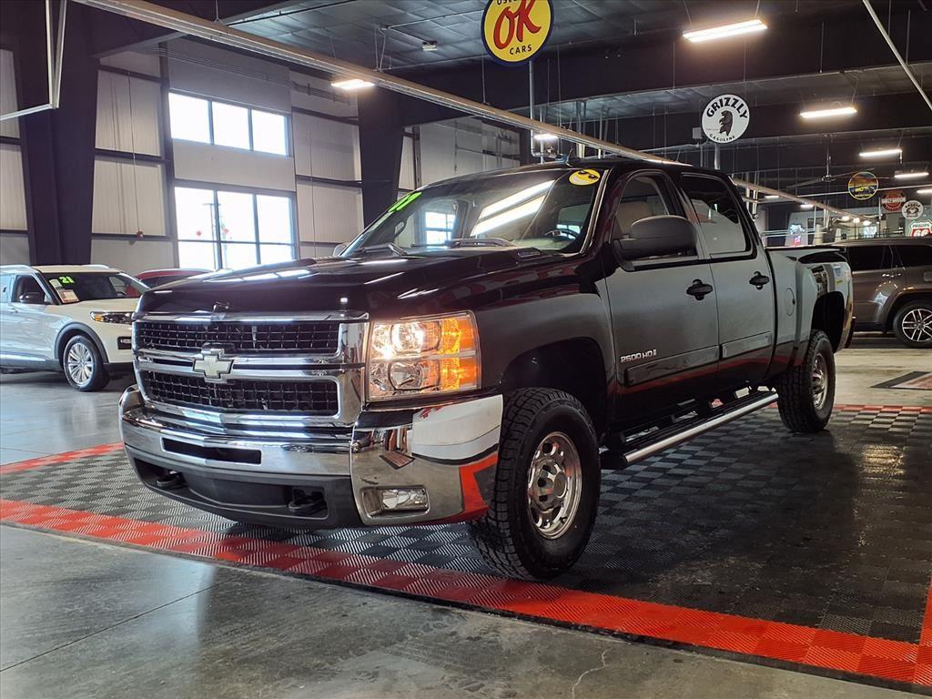 2007 Chevrolet Silverado 2500HD LT w/1LT - Black exterior view 3