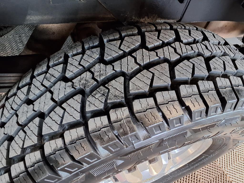 2007 Chevrolet Silverado 2500HD LT w/1LT - Black exterior view 9