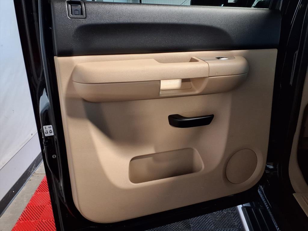 2007 Chevrolet Silverado 2500HD LT w/1LT - Black exterior view 15