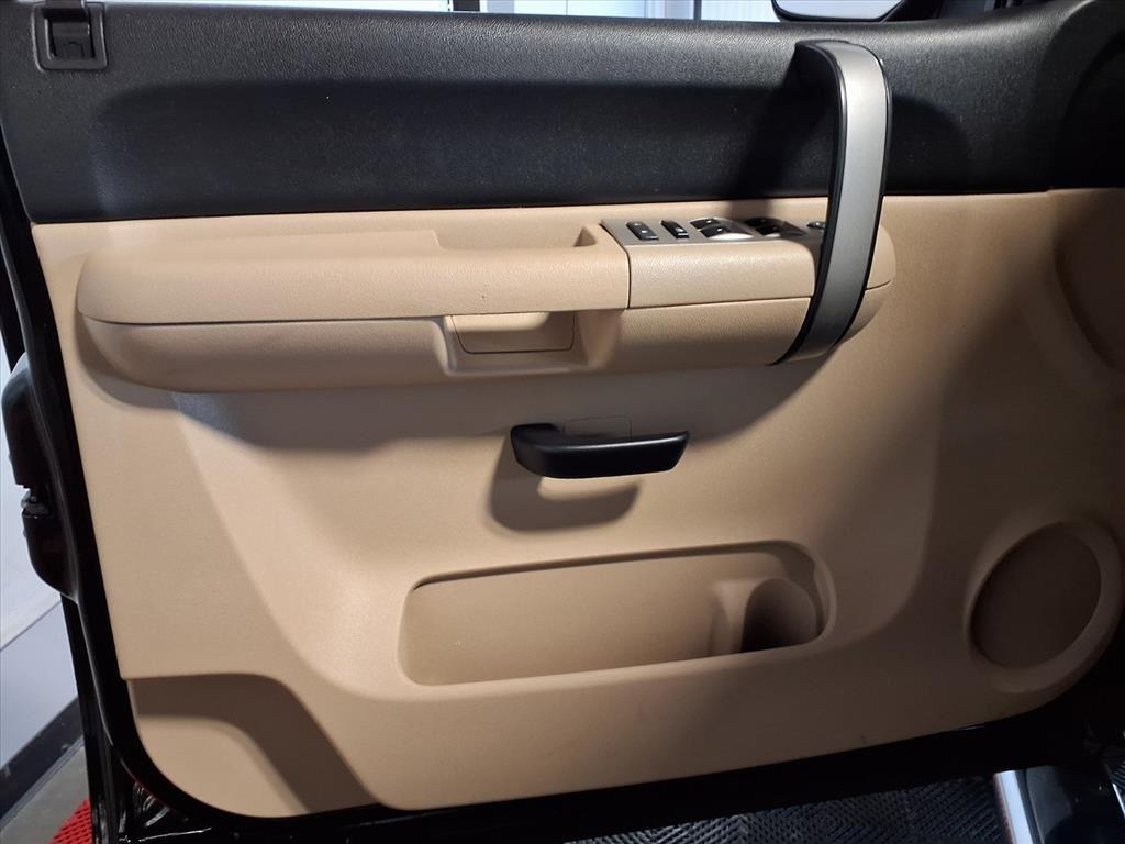 2007 Chevrolet Silverado 2500HD LT w/1LT - Black exterior view 17