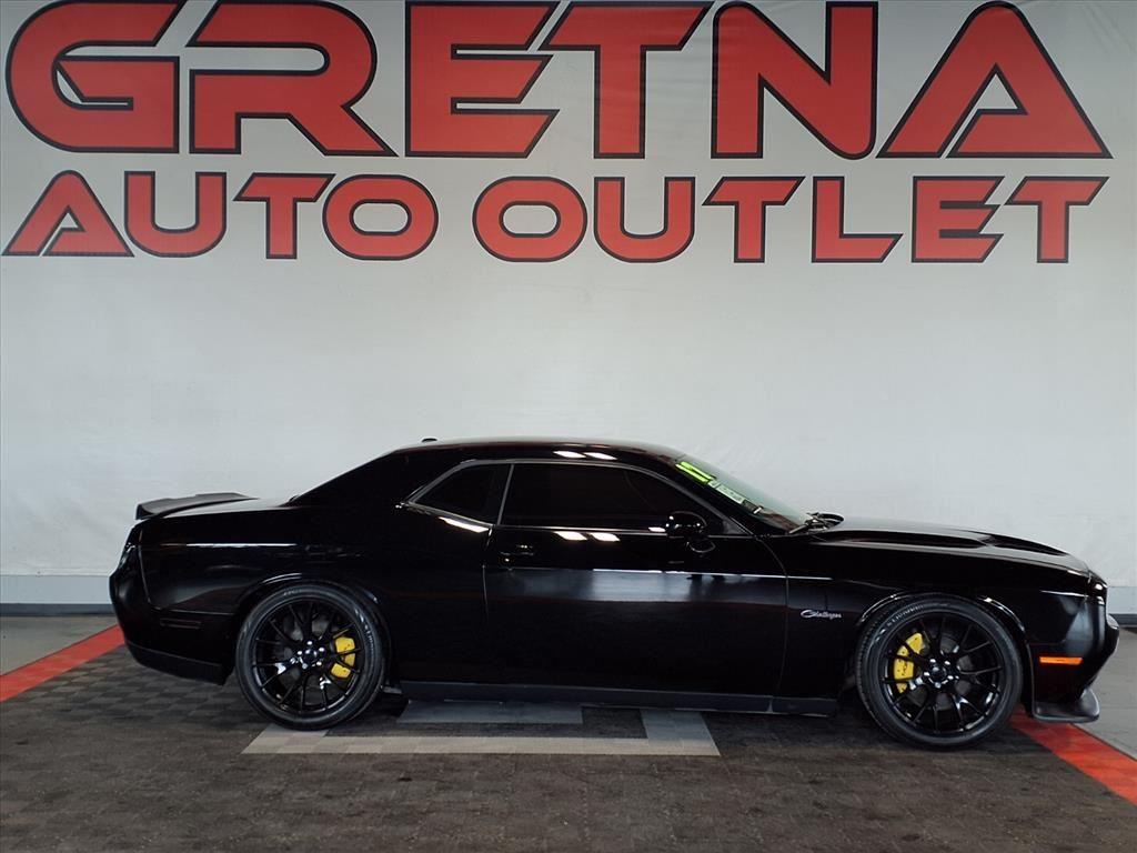 2017 Dodge Challenger SXT RWD