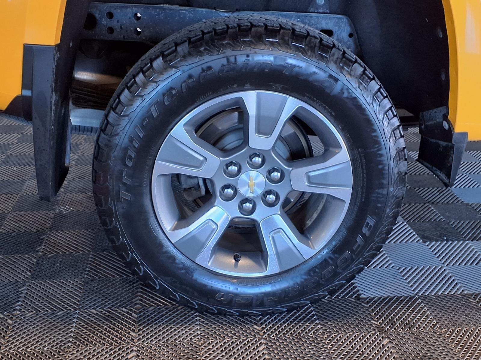 2018 Chevrolet Colorado 4WD Z71 - Wheatland Yellow exterior view 8