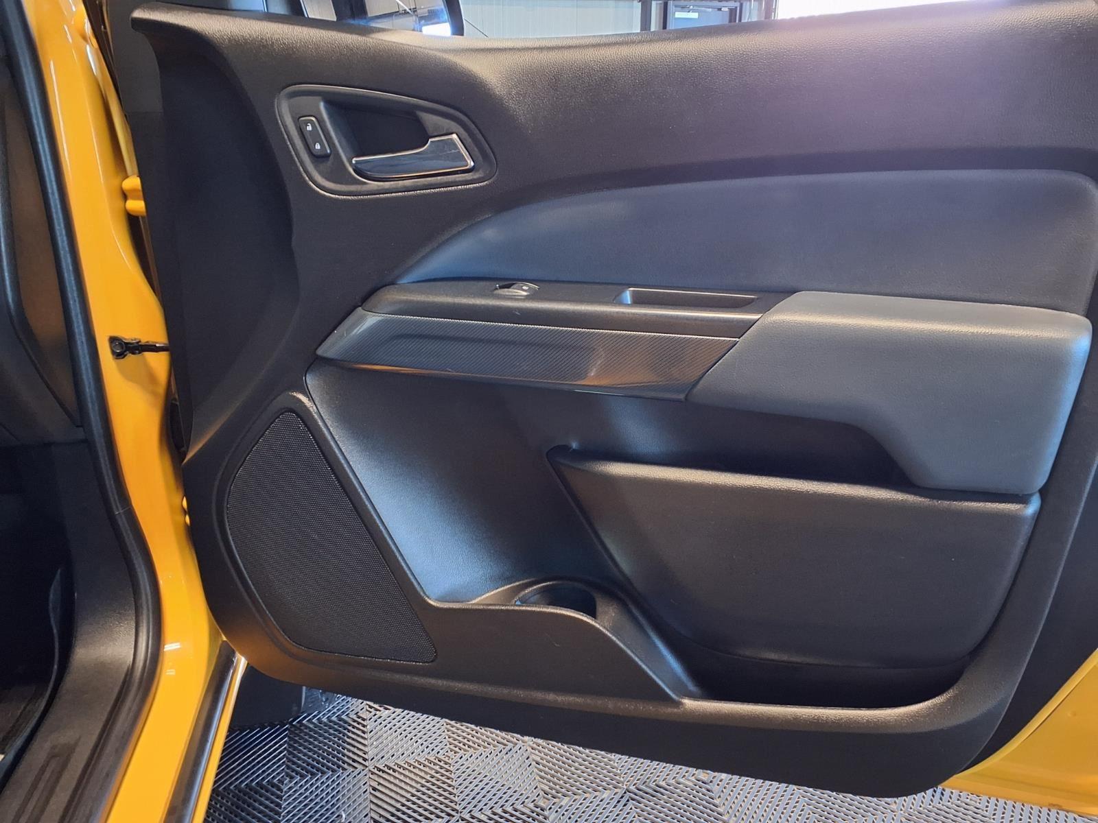 2018 Chevrolet Colorado 4WD Z71 - Wheatland Yellow exterior view 12