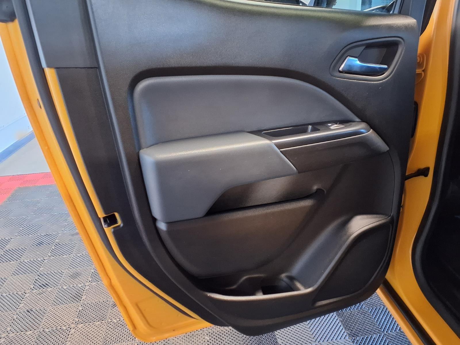 2018 Chevrolet Colorado 4WD Z71 - Wheatland Yellow exterior view 14