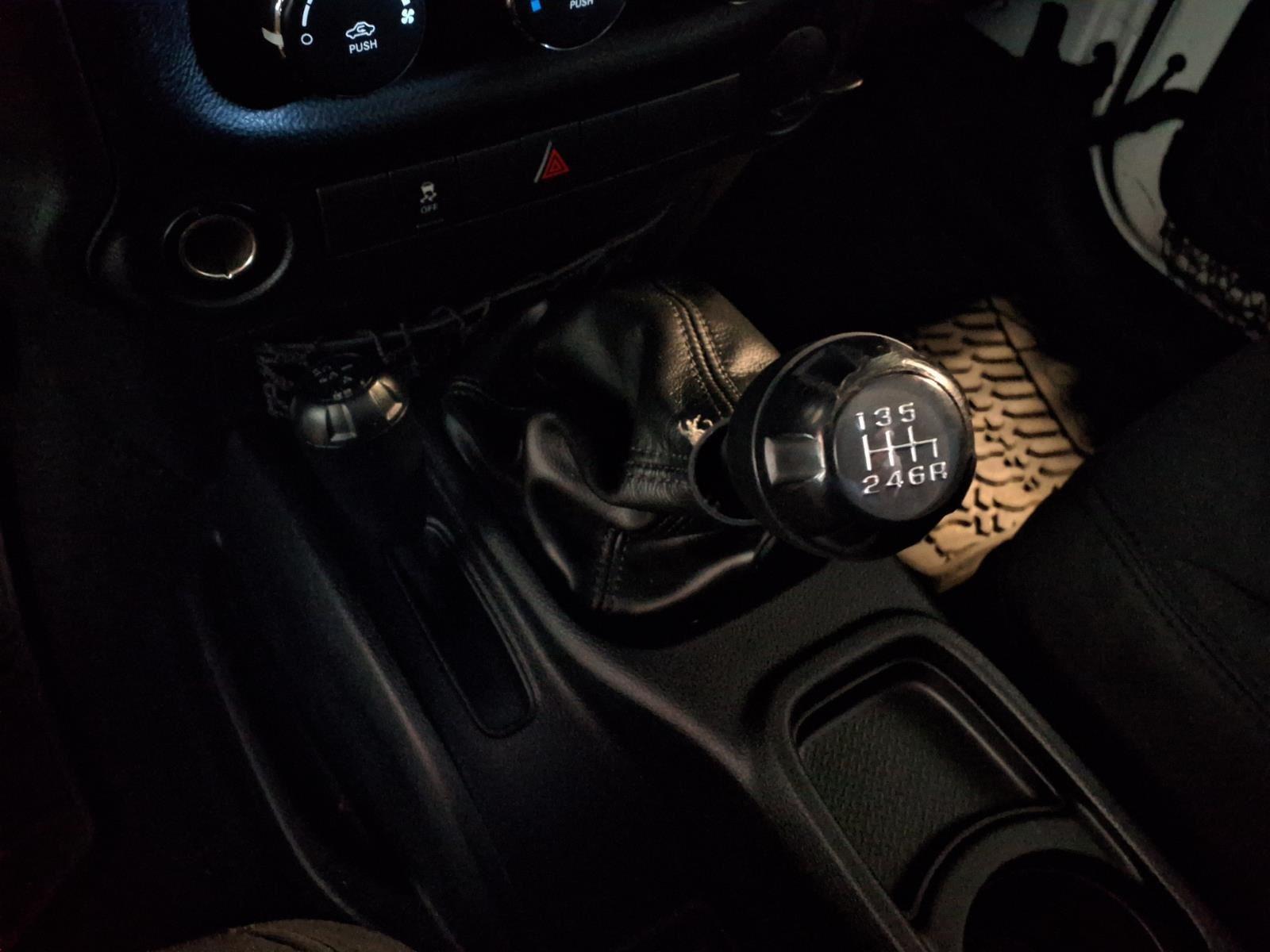 2013 Jeep Wrangler Sport - Bright White exterior view 16