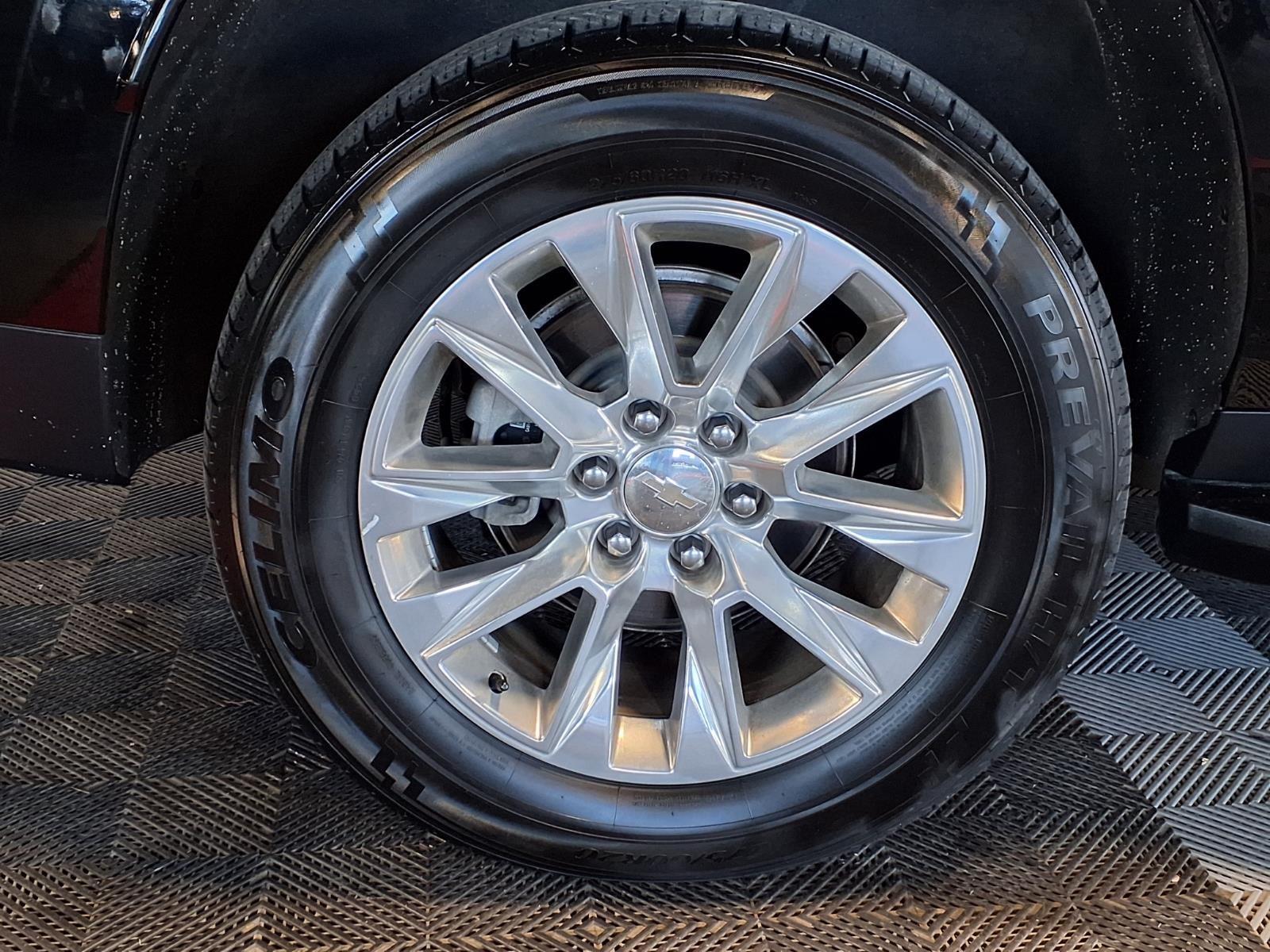 2023 Chevrolet Suburban Premier - Black exterior view 9