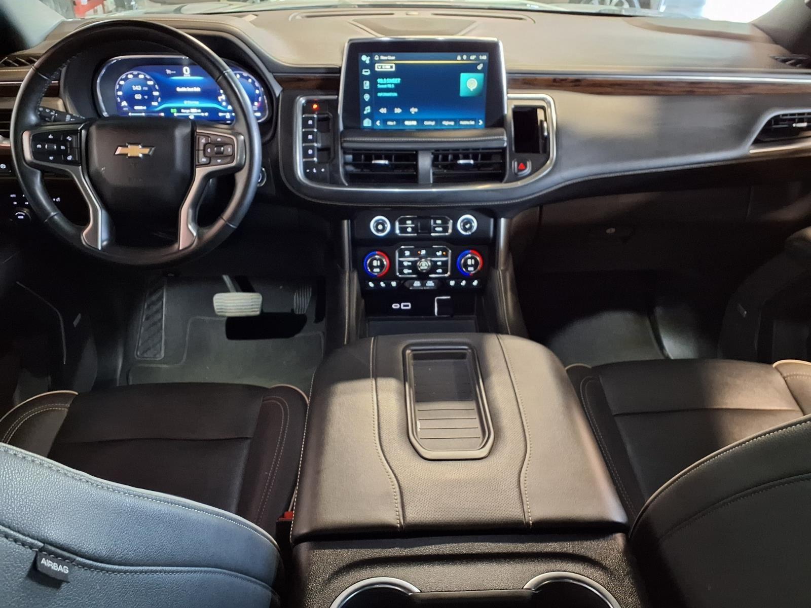 2023 Chevrolet Suburban Premier - Black exterior view 19