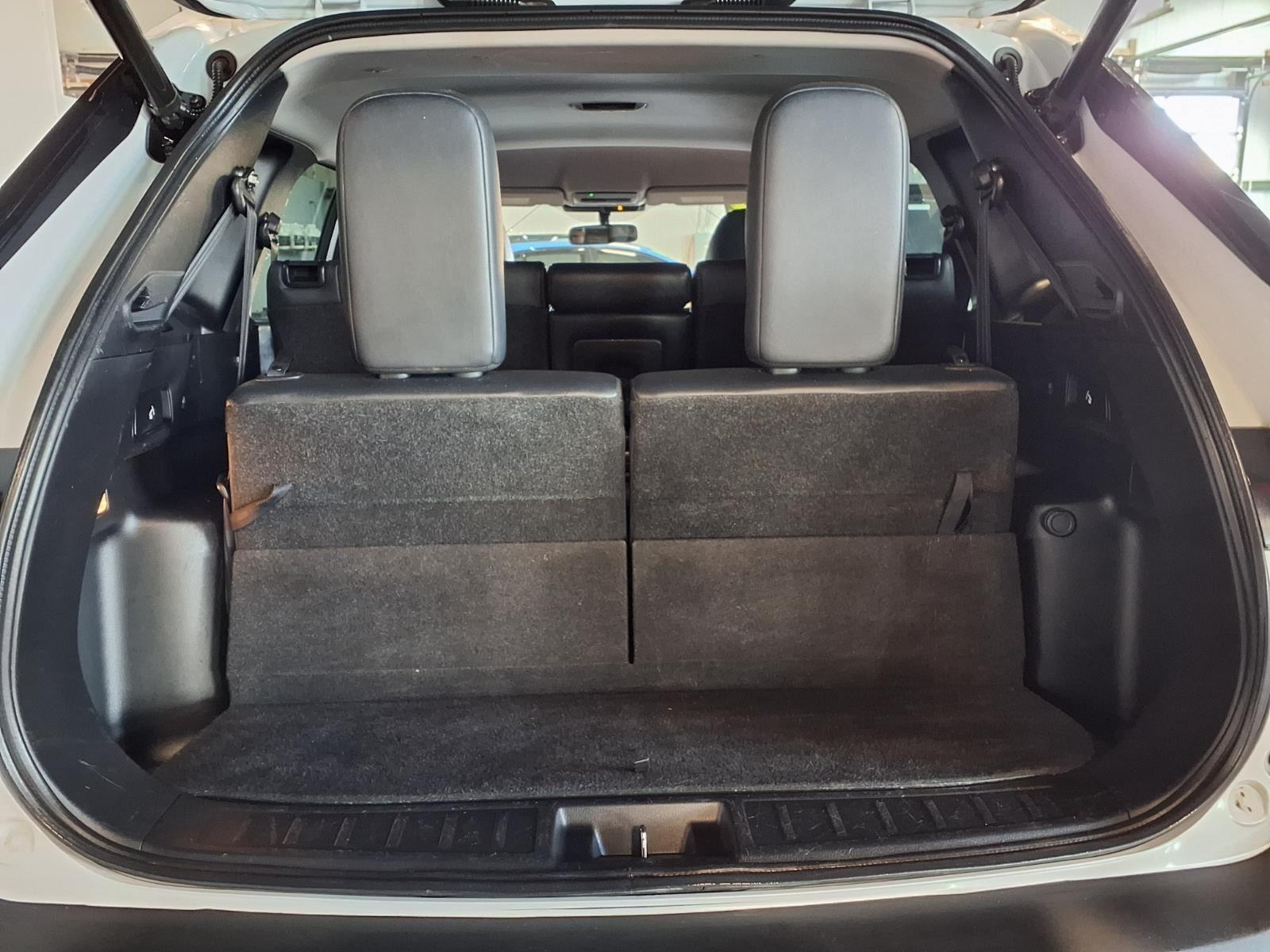 2022 Mitsubishi Outlander SE - White Diamond exterior view 6