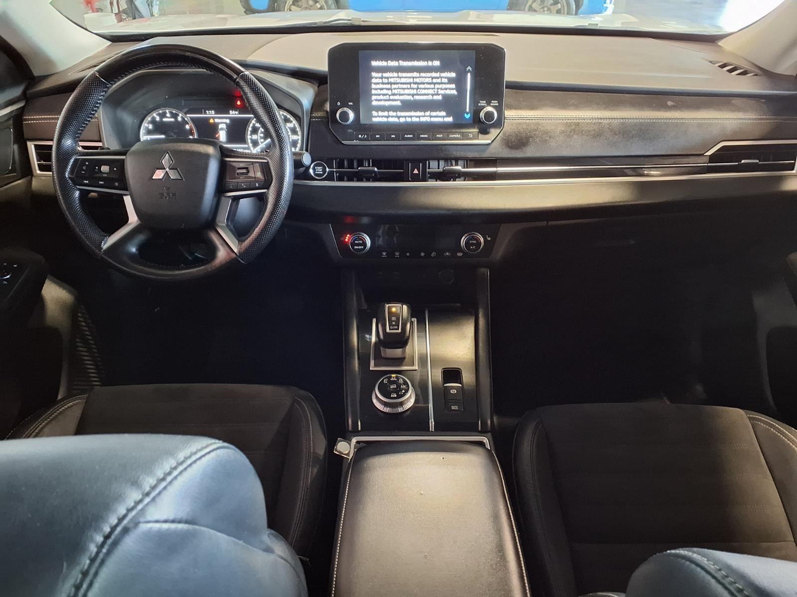 2022 Mitsubishi Outlander SE - White Diamond exterior view 17